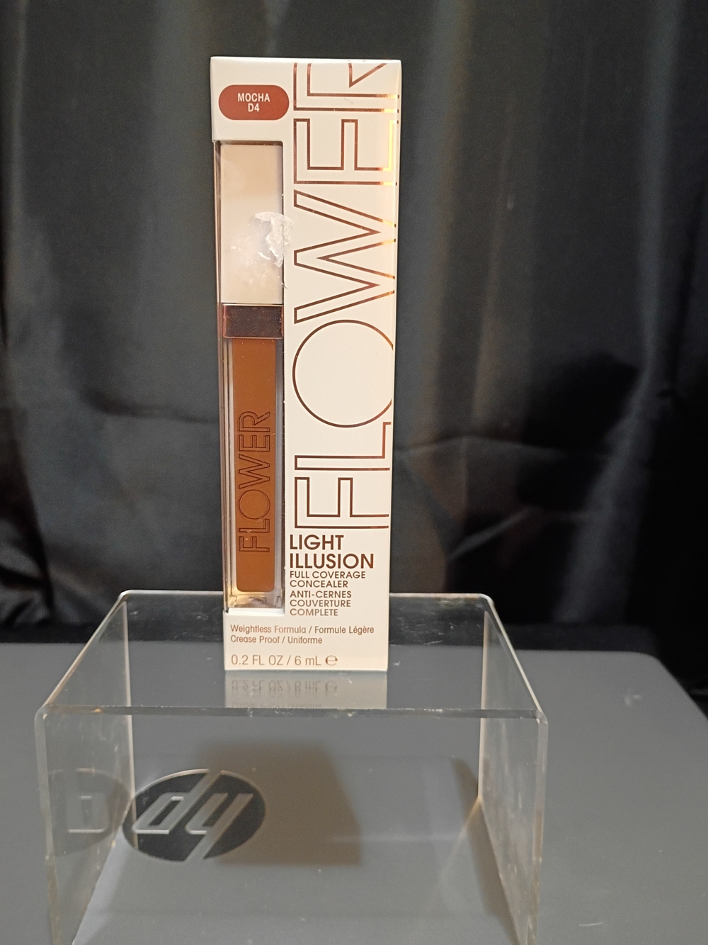 Flower Light Illusion Full Coverage Concealer - Mocha (D4)